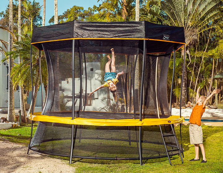 Vuly Trampoline Lift 2 01.jpg